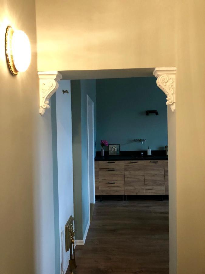Bohemian Apartment In The Heart Of Old Ventspils City Exterior foto